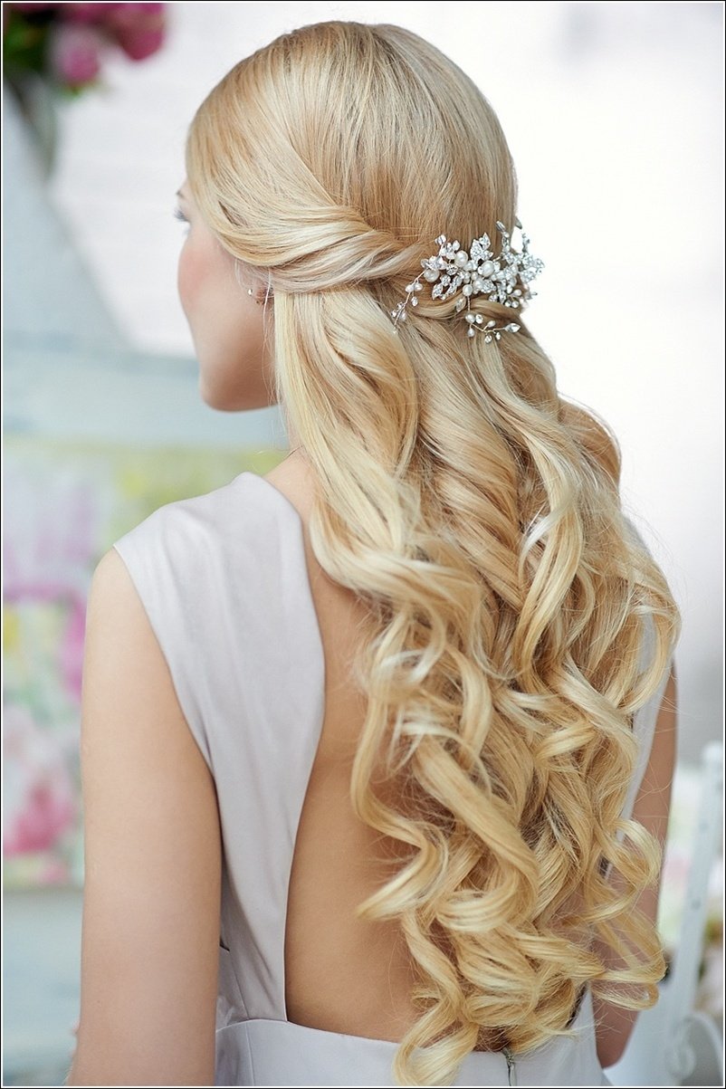 Wedding Hairstyles Curly Hair Half Up Wedding Gallery