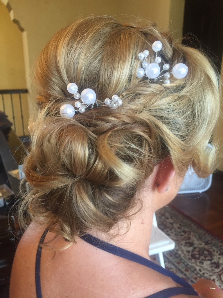 20 Messy Wedding Hairstyles Ideas