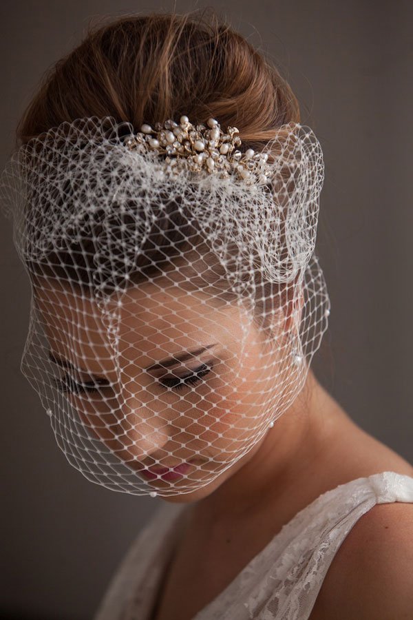 20 Wedding Hairstyles with Birdcage Ideas