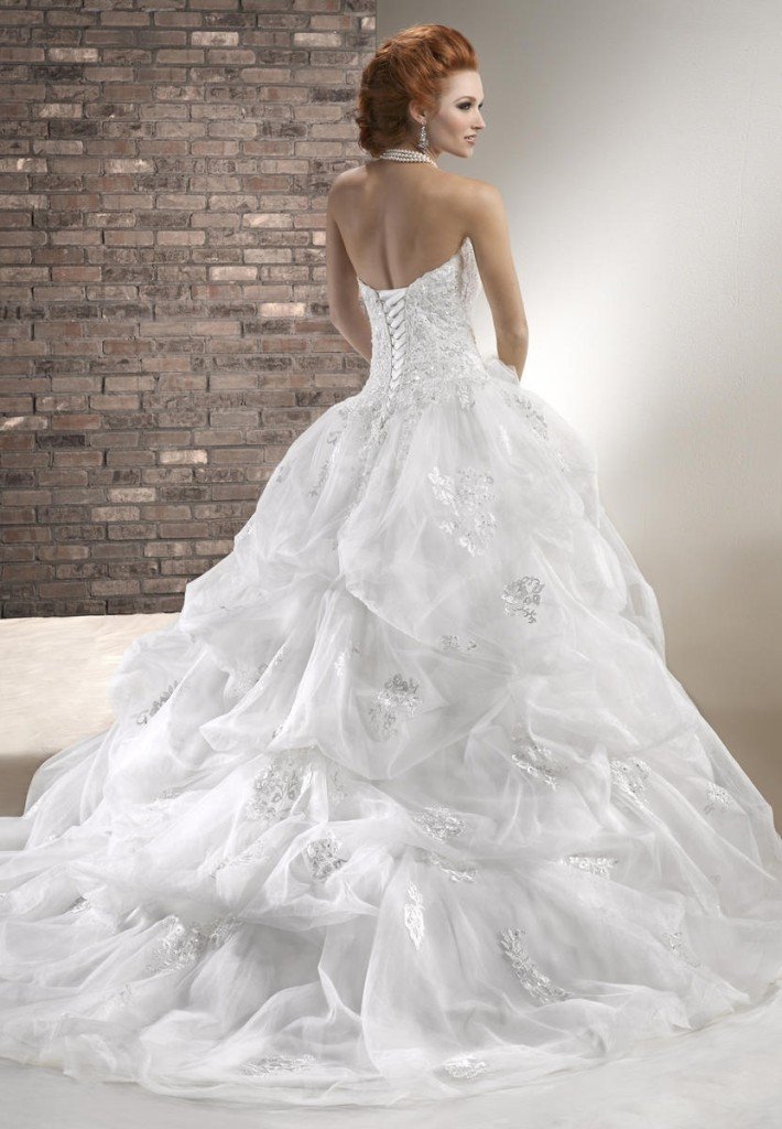 20 Beautiful Big Wedding Dresses Ideas - Wohh Wedding
