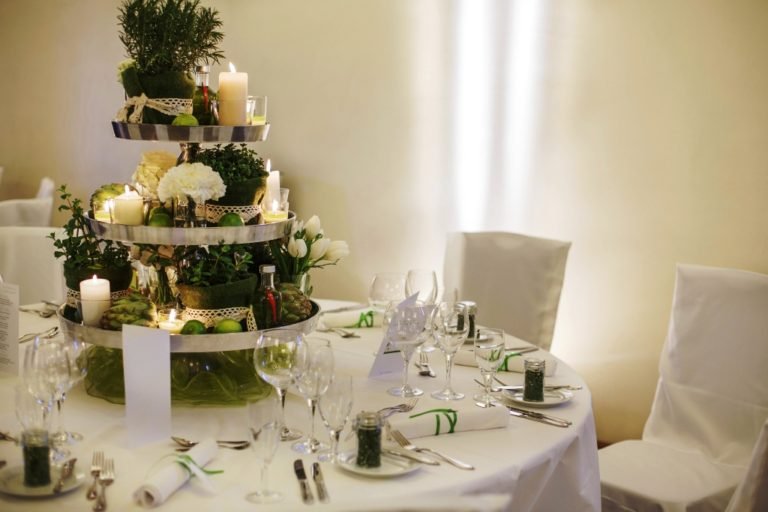 25 Easy Wedding Decorations Ideas