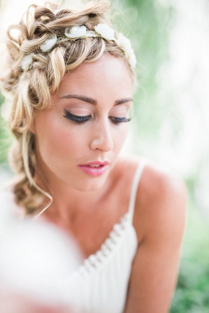 59 Medium Length Wedding Hairstyles You Love to Try - Wohh Wedding