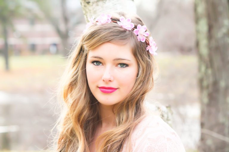 44 Cool Wedding Hairstyles With Flowers
