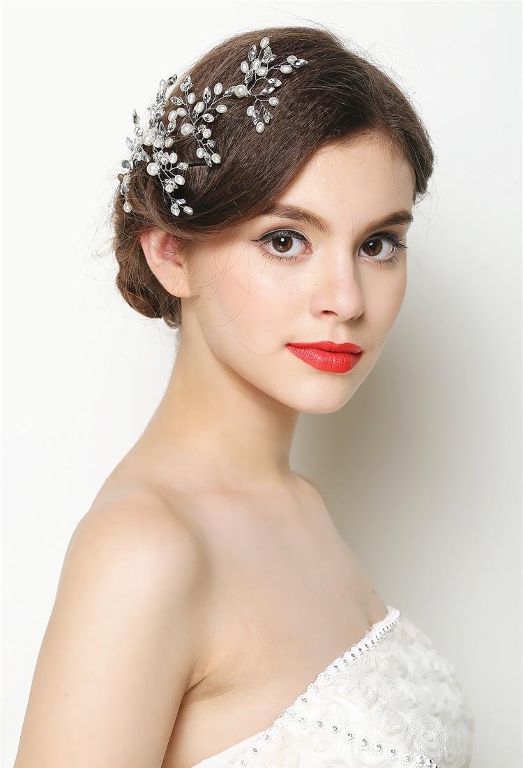39 Wedding Hairstyles with Bangs You Love To Copy - Wohh Wedding